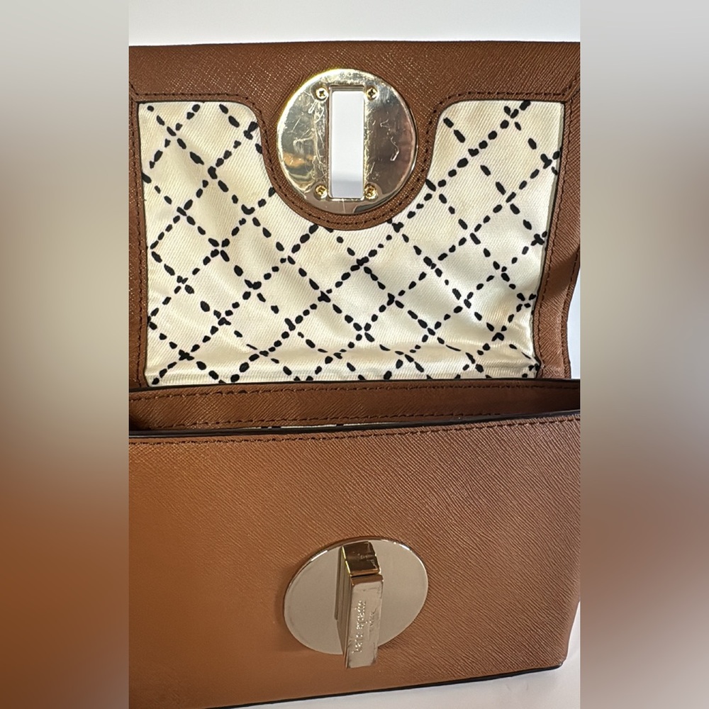 KATE SPADE NEWBURY LANE CROSSBODY SAFFIANO LEATHER BROWN COLOR - Picture 6 of 11